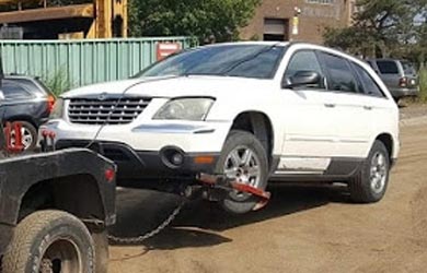 North Vancouver scrap SUV removal