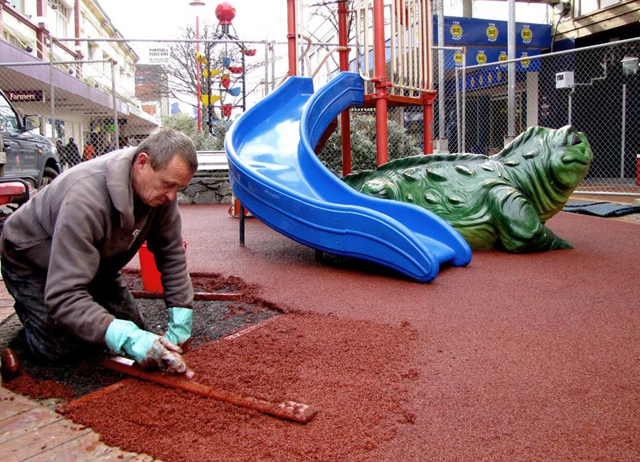 recycling scrap used tires for playgrounds